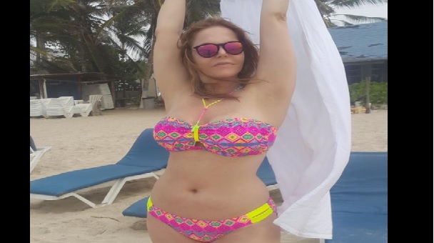 Hilda Abrahamz Así Luce Actriz De Natacha En Bikini A Sus 55 Años Internacionales Radio 8669