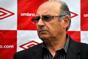 ‘Mago’ Markarián afirma que hará valer su derecho de convocar a Paolo Guerero