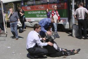 Ucrania: Atentado con múltiples bombas dejó 27 heridos.