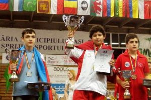 Peruano logró título mundial de ajedrez escolar Sub-13