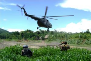Oficial PNP murió tras caída de helicóptero en el VRAE