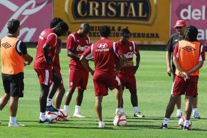 Selección peruana lista para partido contra Nigeria