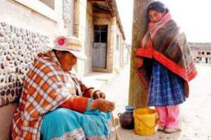 Realizan campaña para ayudar a zonas de Puno y Lima afectadas por fríaje