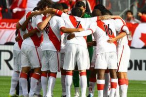 Selección de fútbol peruana bajó 15 puestos en ranking de la FIFA