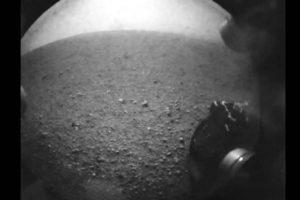 Explorador ‘Curiosity’ llegó a Marte y captó imágenes de la superficie