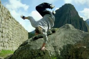 Video: Machu Picchu es el protagonista de nuevo video de ‘acrobacias extremas’