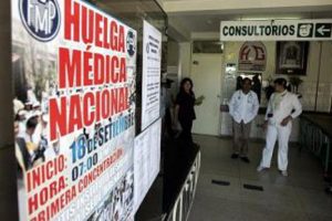 Médicos levantaron huelga tras 33 días