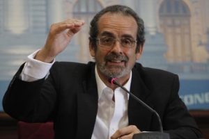 Suspenden por 90 días a congresista Javier Diez Canseco