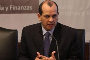 Luis Castilla fue elegido el mejor ministro de Finanzas de América Latina