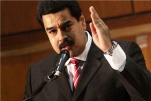 Presidente de Venezuela afirma que Hugo Chávez ‘influyó desde el cielo’ en elección de nuevo Papa