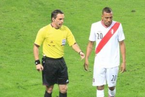 Estadio Nacional podría ser cerrada por intento de agresión contra árbitro del Perú-Uruguay