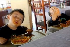 ¿Por qué nos da sueño después de comer?