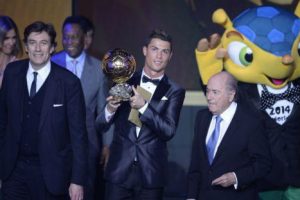 Cristiano Ronaldo es el ganador del «Balón de Oro»-VIDEO