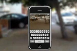 Novedoso: Escribe en tu celular mientras caminas -VIDEO