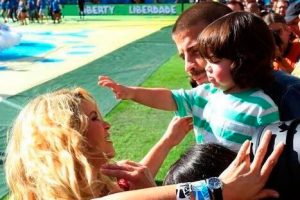 Conmovedoras imágenes de Shakira y su familia en la clausura del mundial (FOTOS)