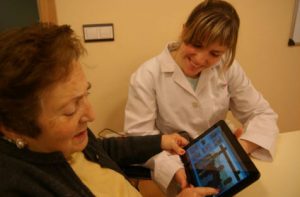 Crean aplicación que ayuda a personas con alzheimer