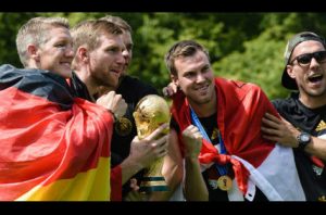 Los alemanes dañan la copa del mundial valorizada en 10 millones de dólares