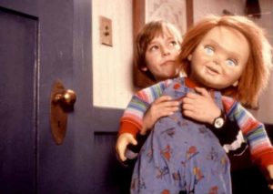 Después de 26 años así luce hoy el niño de la película  ‘Chucky’ (FOTOS)