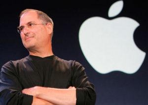 Difunden imagen donde se vería a Steve Jobs paseando por Brasil – FOTO