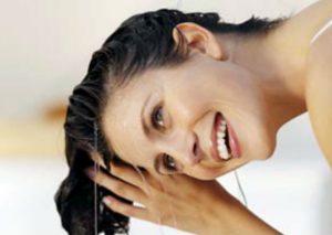4 razones para no lavarse el cabello