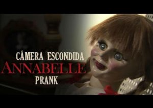 La muñeca Annabelle vuelve en una terrorífica broma (VIDEO)