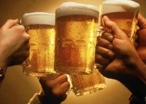 Salud: Beber cerveza impediría la formación de tumores y además…