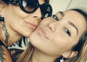 Alejandra Guzmán: Su hija Frida Sofía ofende a los peruanos en Instagram
