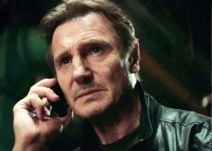 Liam Neeson aparece muy demacrado y su salud preocupa a sus fans (VIDEO)