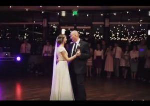 Facebook: Hizo esta coreografía con su padre en su boda y … – VIDEO