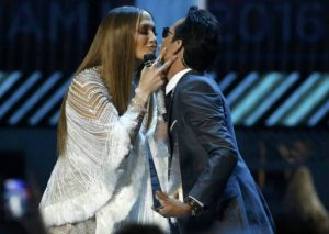 Marc Anthony sorprendió a todos con beso a Jennifer Lopez pero lo peor vino después – VIDEO