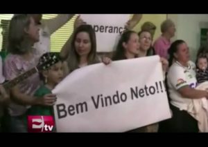 Chapecoense: Sobreviviente tuvo gran recibimiento en Brasil – VIDEO
