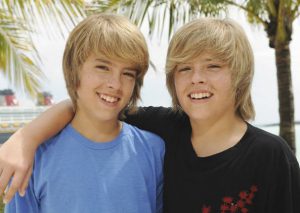 Mira el antes y después los actores de Zack y Cody, gemelos en acción