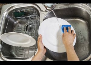 Lavar los platos ayuda a reducir los niveles de estrés