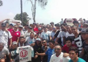 Barra de la ‘U’ pactó un compromiso con los futbolistas – VIDEO
