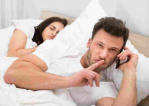 6 pistas que te ayudarán a saber si tu pareja te engaña