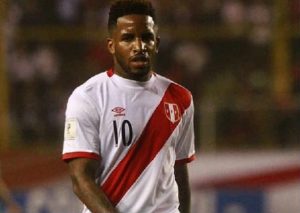 Jefferson Farfán cambió de look y lucirá así para el Perú vs. Argentina – VIDEO