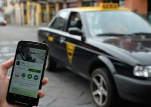 Los taxis por aplicativo serán formalizados