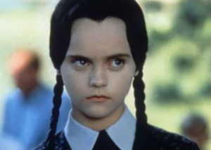 Mira cómo luce Merlina, 25 años después de ‘Los Locos Addams’ (FOTOS)