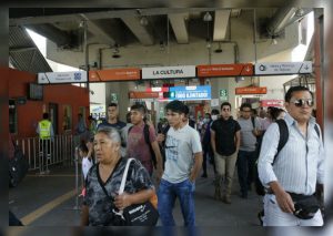 Metro de Lima amplía horario de atención hasta las 11 p.m.