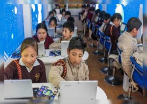 Bus recorrerá la capital impartiendo educación digital a los colegios