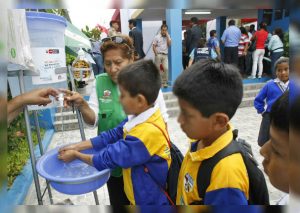 Minsa brindará seguro de salud a todos los escolares peruanos