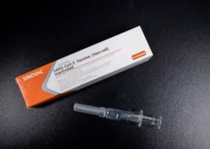 China inicia producción de ‘Coronavac’, posible vacuna contra el coronavirus
