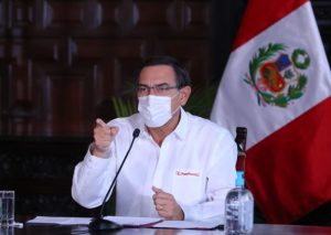 Presidente Martín Vizcarra reduce su sueldo y el de funcionarios del Ejecutivo
