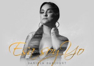 Daniela Darcourt se encuentra feliz tras recordar el primer aniversario de su primer disco