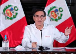 Presidente Vizcarra anuncia que 27 y 29 de julio serán días laborables