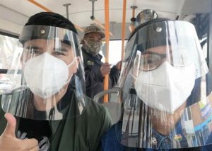 Transportistas y ciudadanos que no utilicen protector facial serán multados