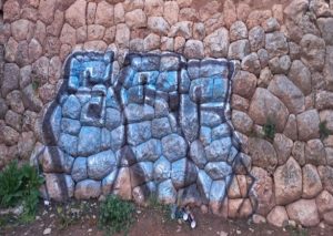 Cusco: personas no identificadas pintan y malogran muro Inca