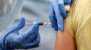 Minsa: inicia proceso de vacunación a jóvenes mayores de 22 años