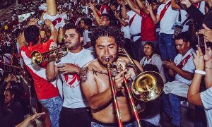 Perú vs. Chile: Hinchas solicitan el ingreso de instrumentos al Estadio Nacional | FOTOS