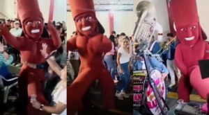 Peculiar baile de ‘Huaco erótico de Moche’ causa furor entre los invitados | VIDEO